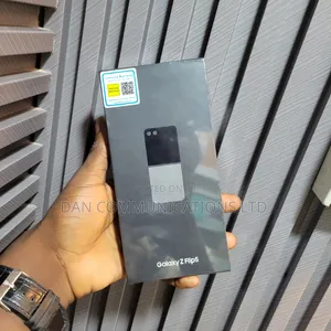 New Samsung Galaxy Z Flip5 512 GB Green
