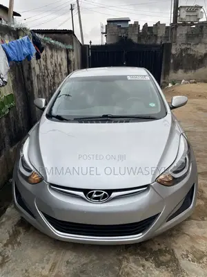 Hyundai Elantra SE 4dr Sedan (1.8L 4cyl 6M) 2015 Silver