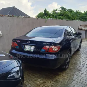 Lexus ES 300 2004 Blue