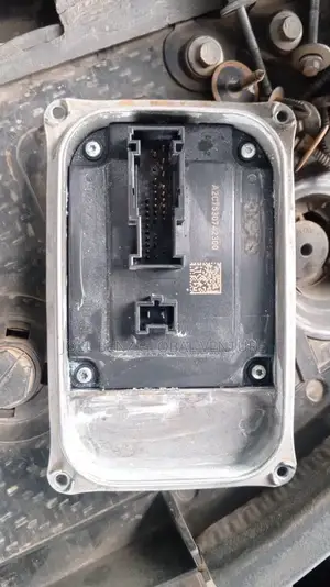 GLE350 2023 Headlight Charger