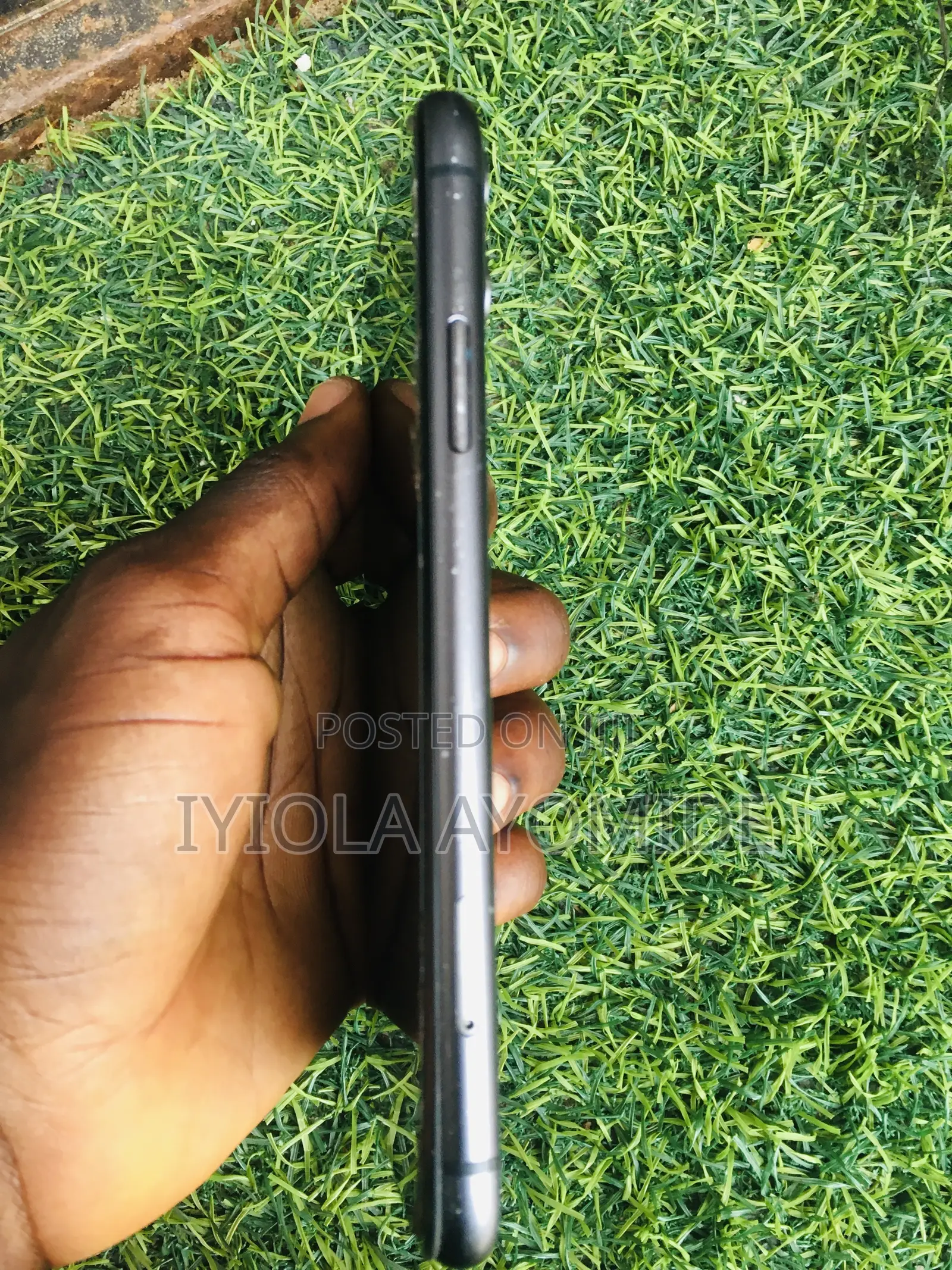 Apple iPhone 11 64 GB Black
