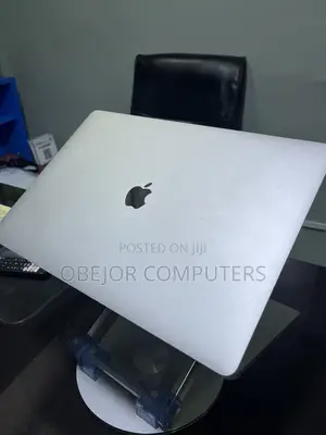 Laptop Apple MacBook Pro 2019 16GB Intel Core i7 SSD 512GB