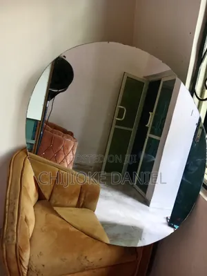 Modern Frame Round Wall Mirror – Clean Sleek Design