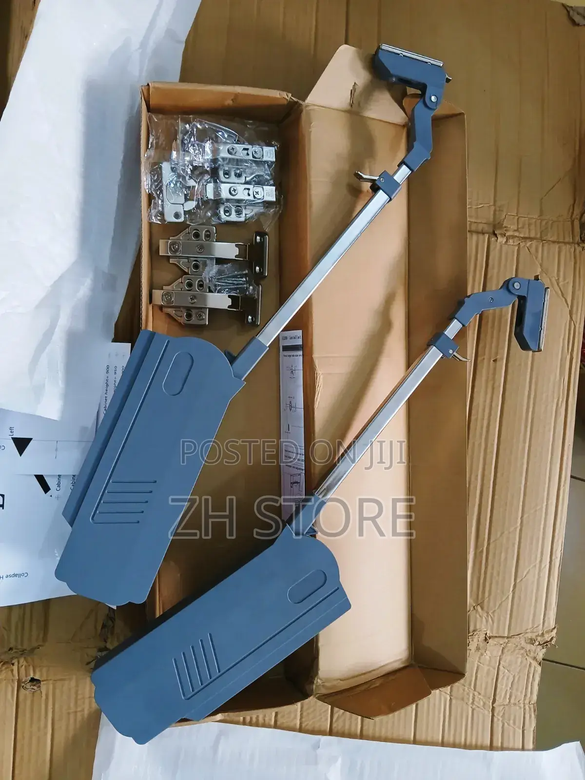 Bi-Fold Lift Up System