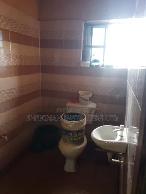 3bdrm Block of Flats in Aritete Community, Ibadan for rent