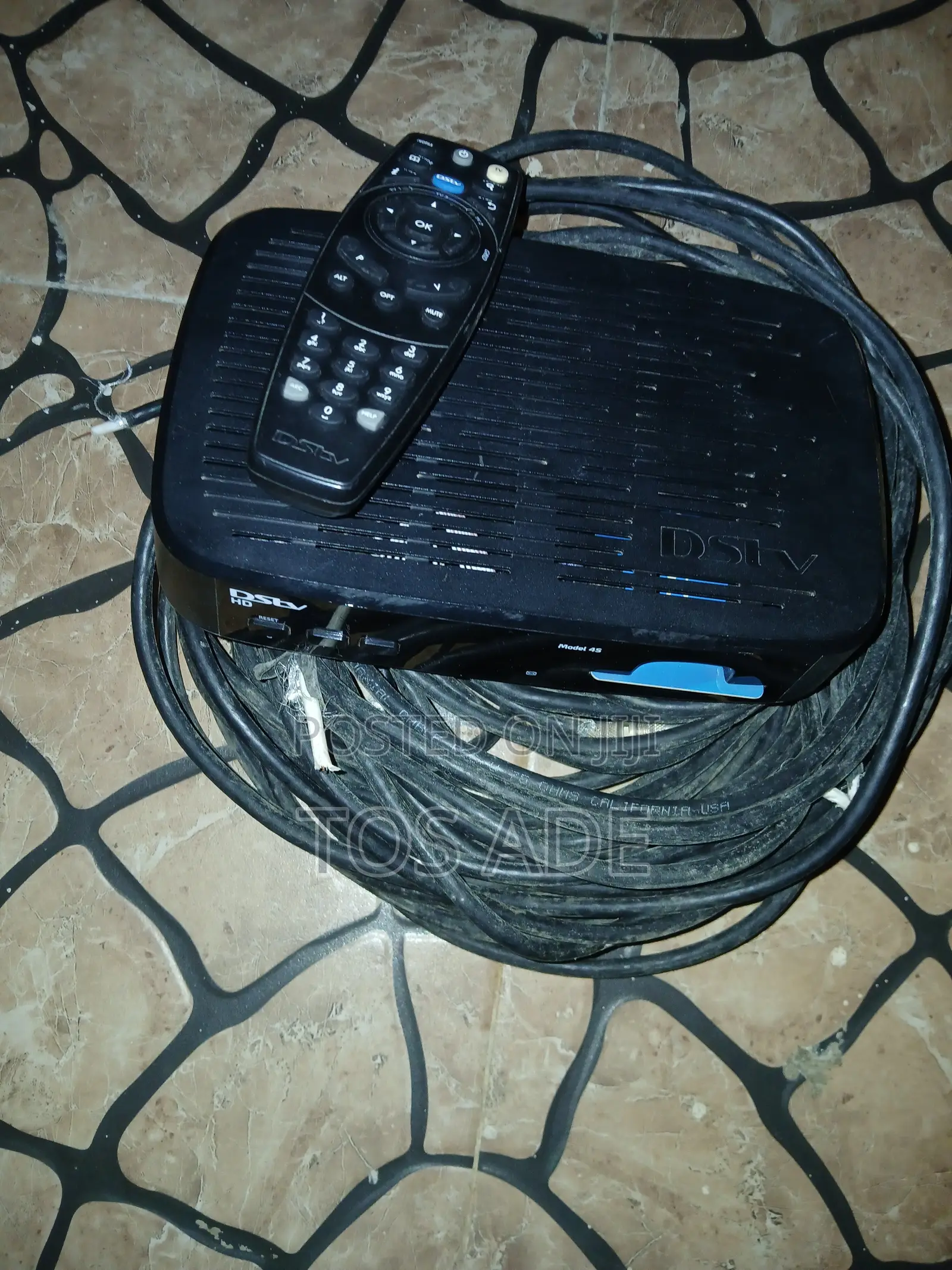 DSTV Decoder