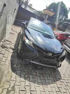 Toyota Camry XSE FWD (2.5L 4cyl 8AM) 2018 Black