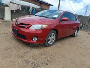 Toyota Corolla 2012 Red