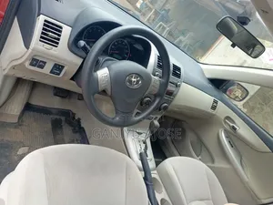 Toyota Corolla 2012 Red
