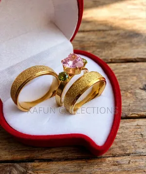 3-in-1 Pink Heart Couple Rings - Gold His Hers Wedding Set