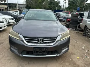 Honda Accord Touring V-6 4dr Sedan (3.5L 6cyl 6A) 2015 Gray