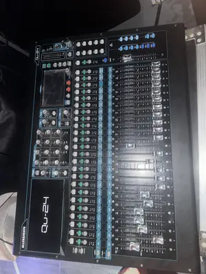 Allen Heath QU24 Digital Console