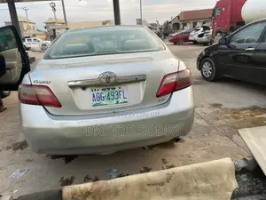 Toyota Camry LE 4dr Sedan (2.4L 4cyl 5A) 2009 Silver