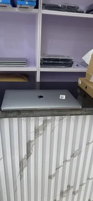Laptop Apple MacBook Pro 2019 32GB Intel Core i9 SSD 512GB