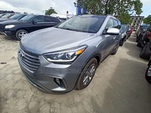 Hyundai Santa Fe SE AWD 2017 Silver