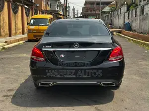 Mercedes-Benz C300 Base 4Matic Sedan AWD (2.0L 4cyl 7A) 2016 Black