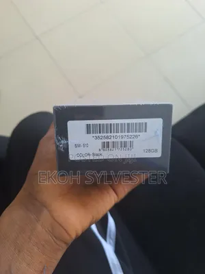 New Samsung Galaxy S10 128 GB Black