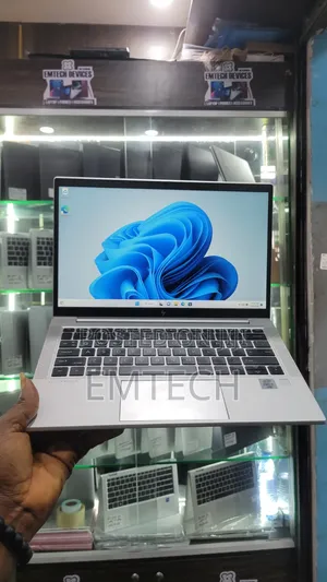 Laptop HP EliteBook 830 G7 16GB Intel Core i7 SSD 512GB