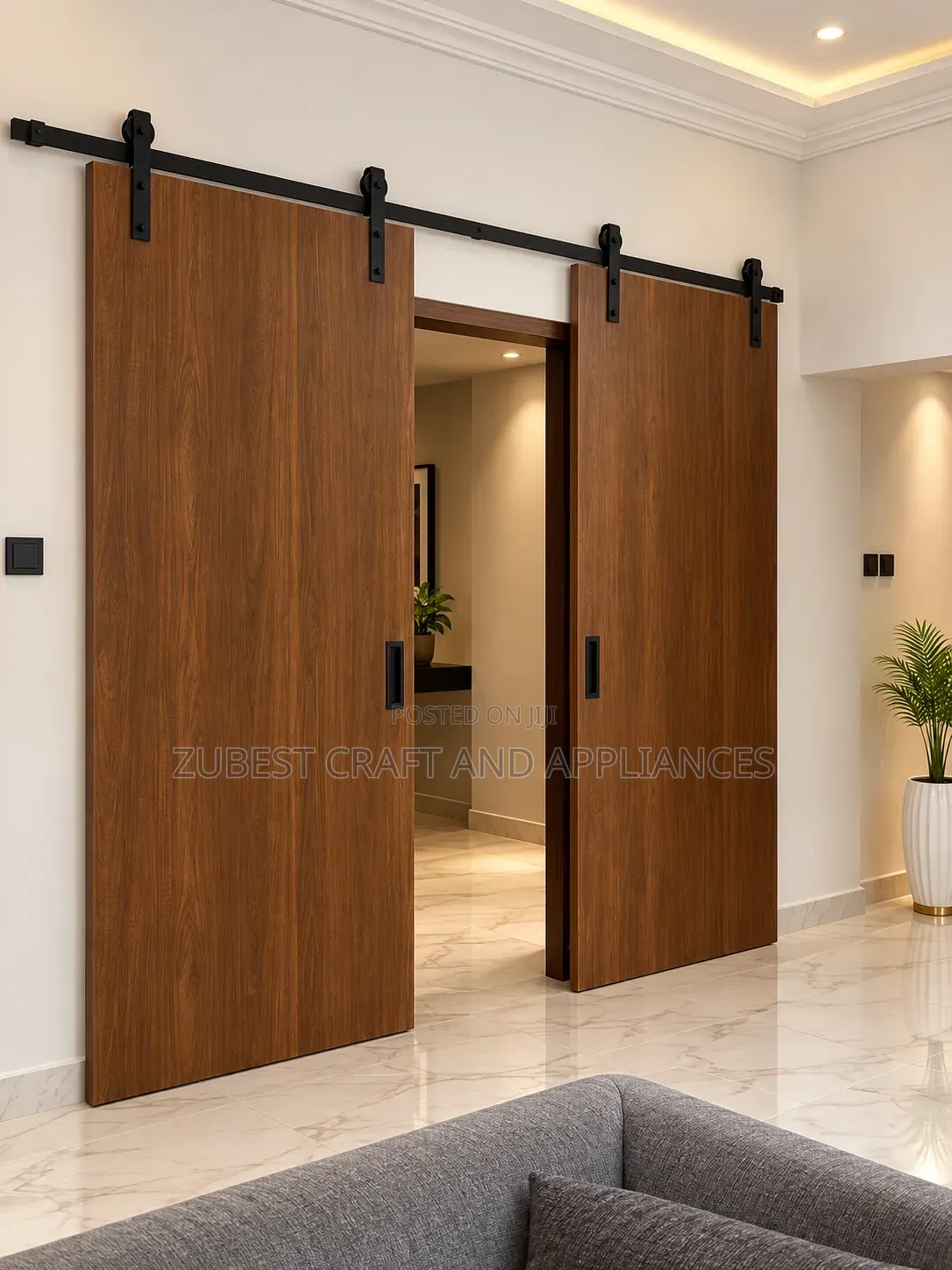 Ban Door Slide