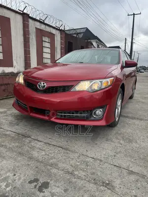 Toyota Camry 2014 Red