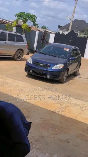 Toyota Matrix Standard FWD (1.8L 4cyl 5M) 2004 Blue