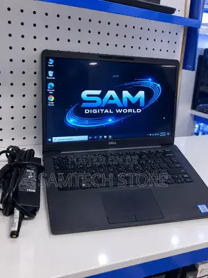 Laptop Dell Latitude 7400 8GB Intel Core Ultra 7 SSD 256GB