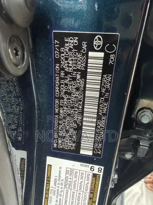 Toyota Camry SE FWD (2.5L 4cyl 8AM) 2018 Blue