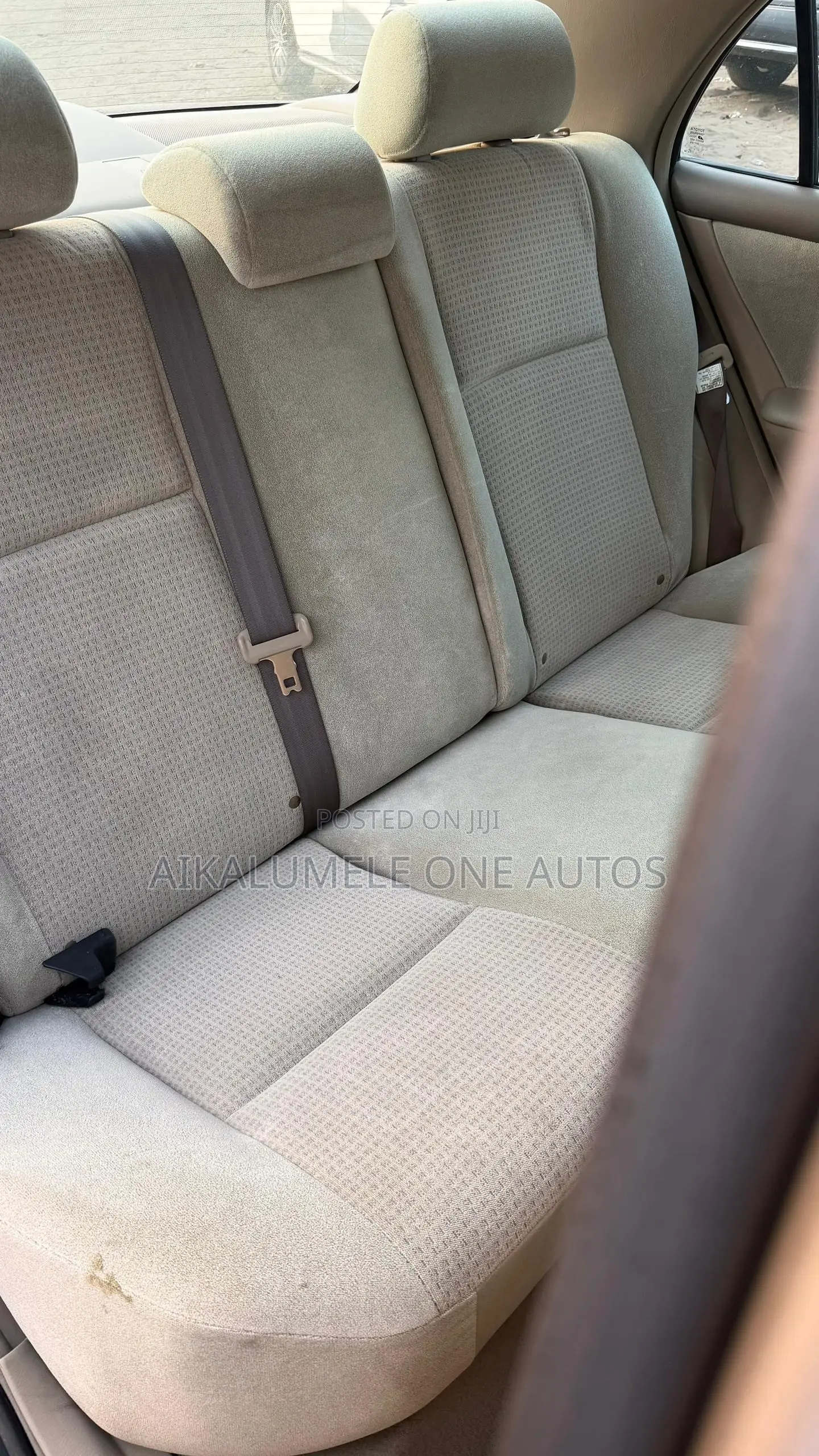 Toyota Corolla LE 2006 Gold