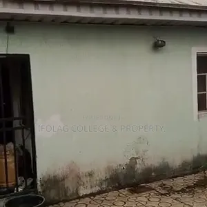 4bdrm Block of Flats in Ado-Odo/Ota for sale