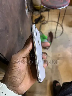 Apple iPhone X 256 GB White