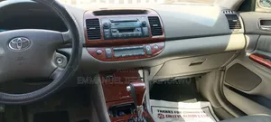 Toyota Camry XLE 4dr Sedan (2.4L 4cyl 4A) 2003 Silver
