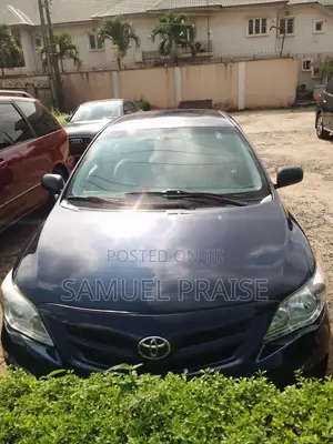 Toyota Corolla LE 4dr Sedan (1.8L 4cyl 4A) 2012 Blue