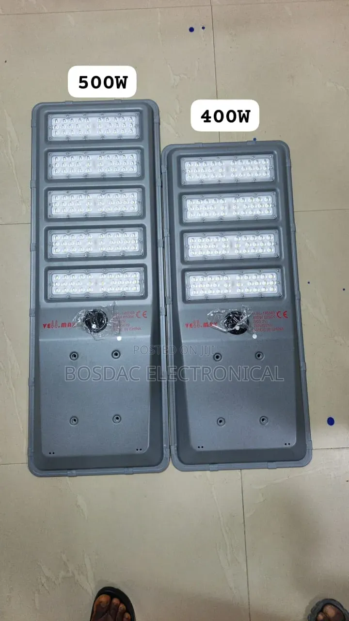 500 Commercial Street Light