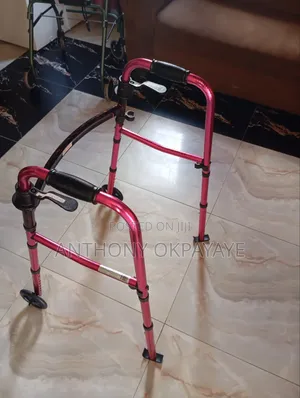 Adjustable Walking Aid