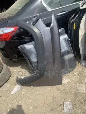 E Door and Fender Tacoma 2018