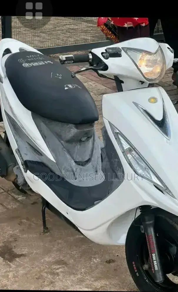 TVS Ntorq 125 2023 White