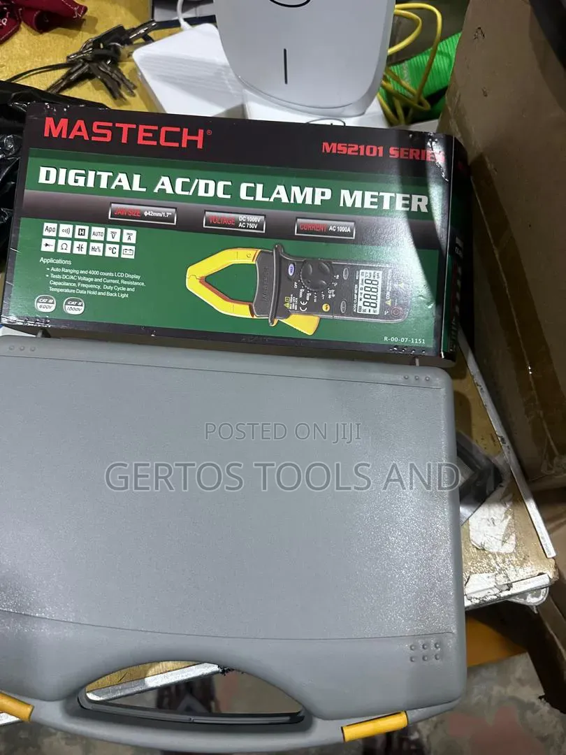 2101 Mastech Clamp Meter