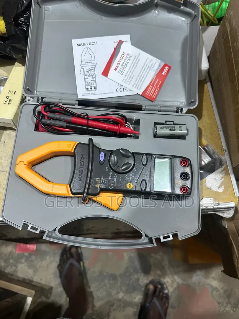 2101 Mastech Clamp Meter