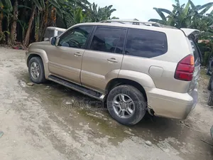 Lexus GX 470 2004 Gold