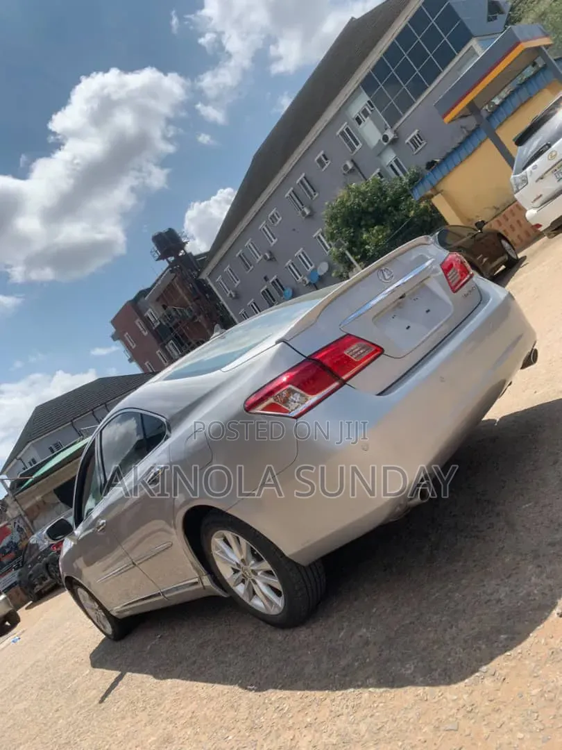 Lexus ES 350 2011 Silver