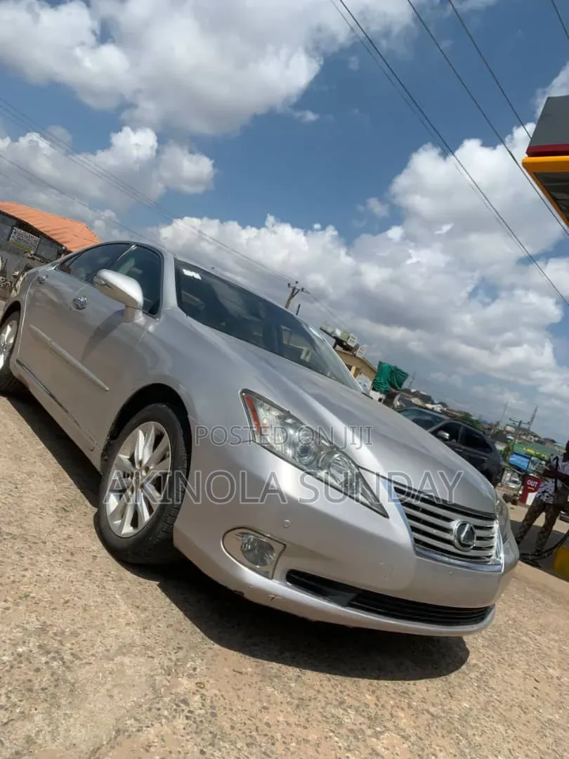 Lexus ES 350 2011 Silver