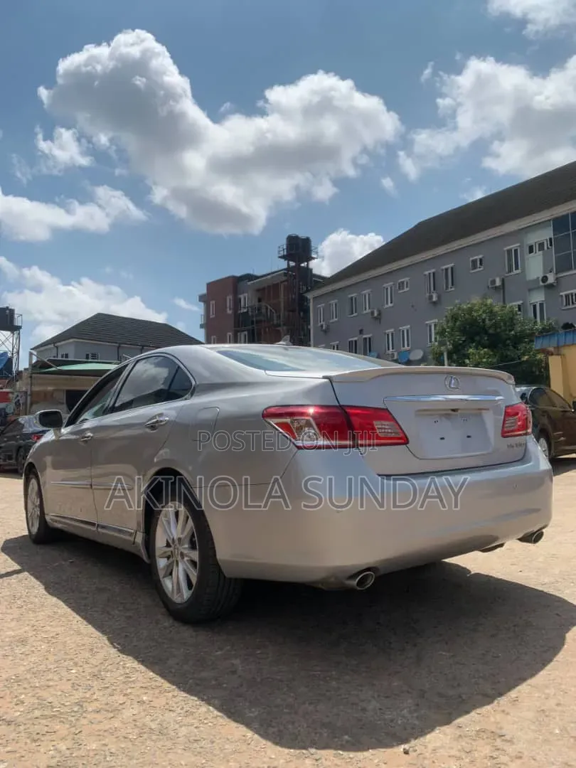 Lexus ES 350 2011 Silver