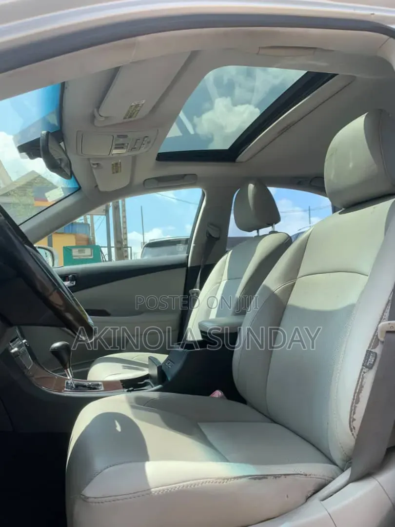 Lexus ES 350 2011 Silver