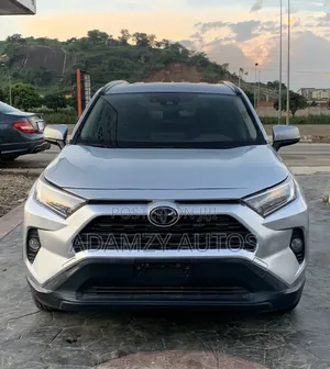 Toyota RAV4 2020 Silver