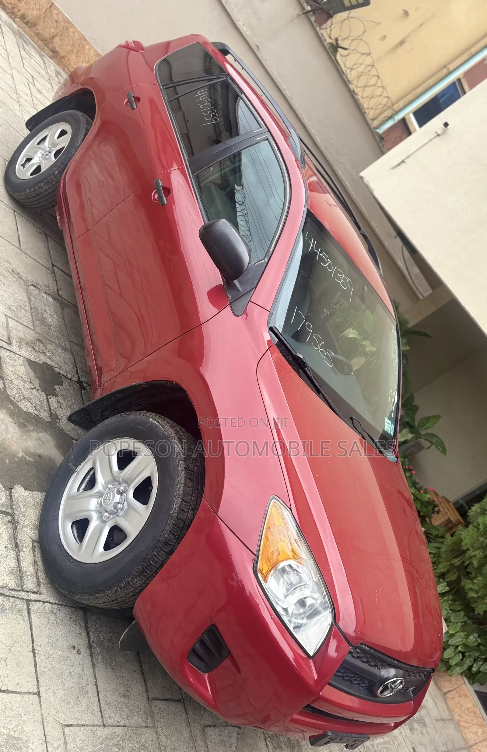 Toyota RAV4 3.5 2011 Red