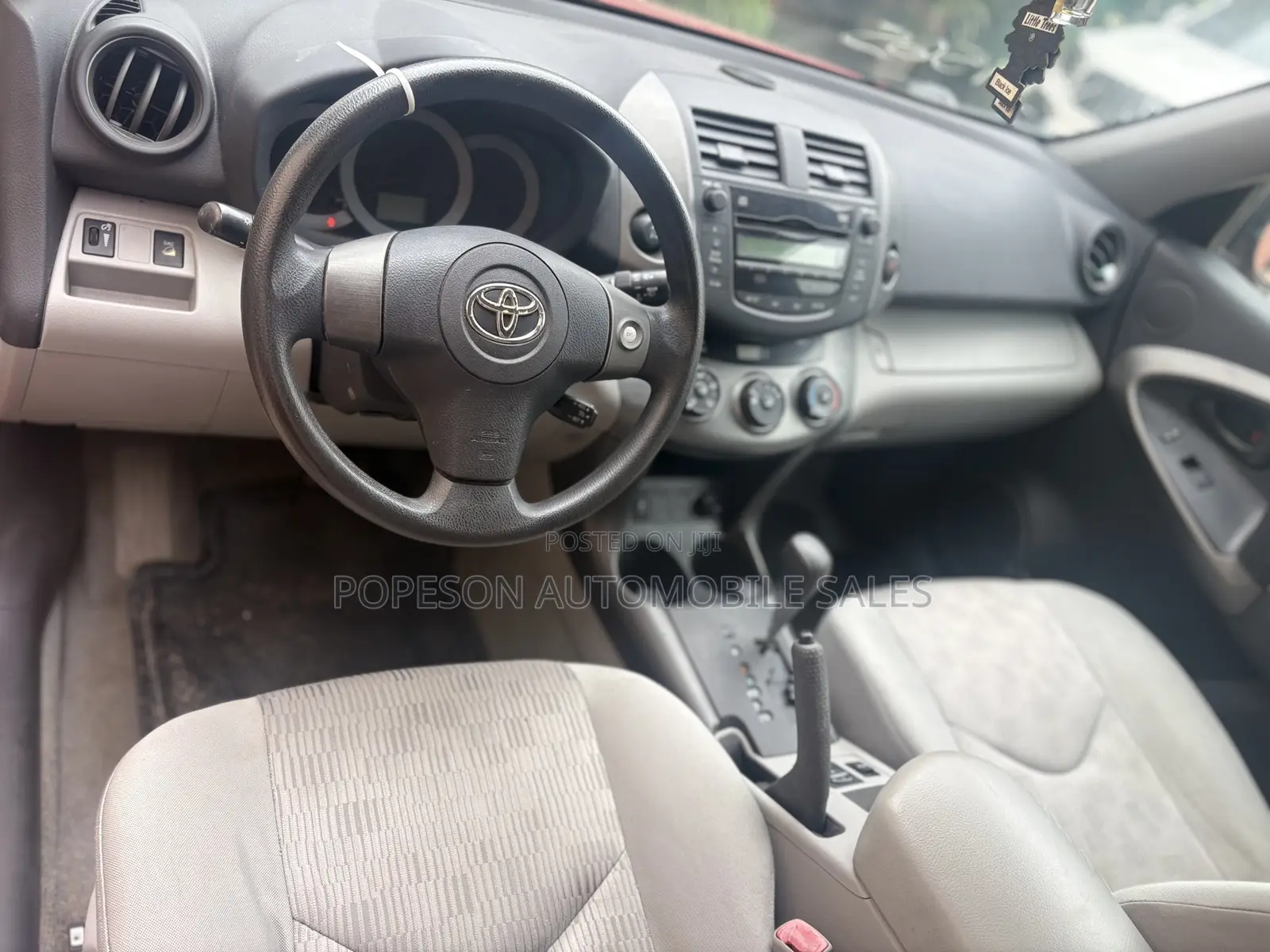 Toyota RAV4 3.5 2011 Red
