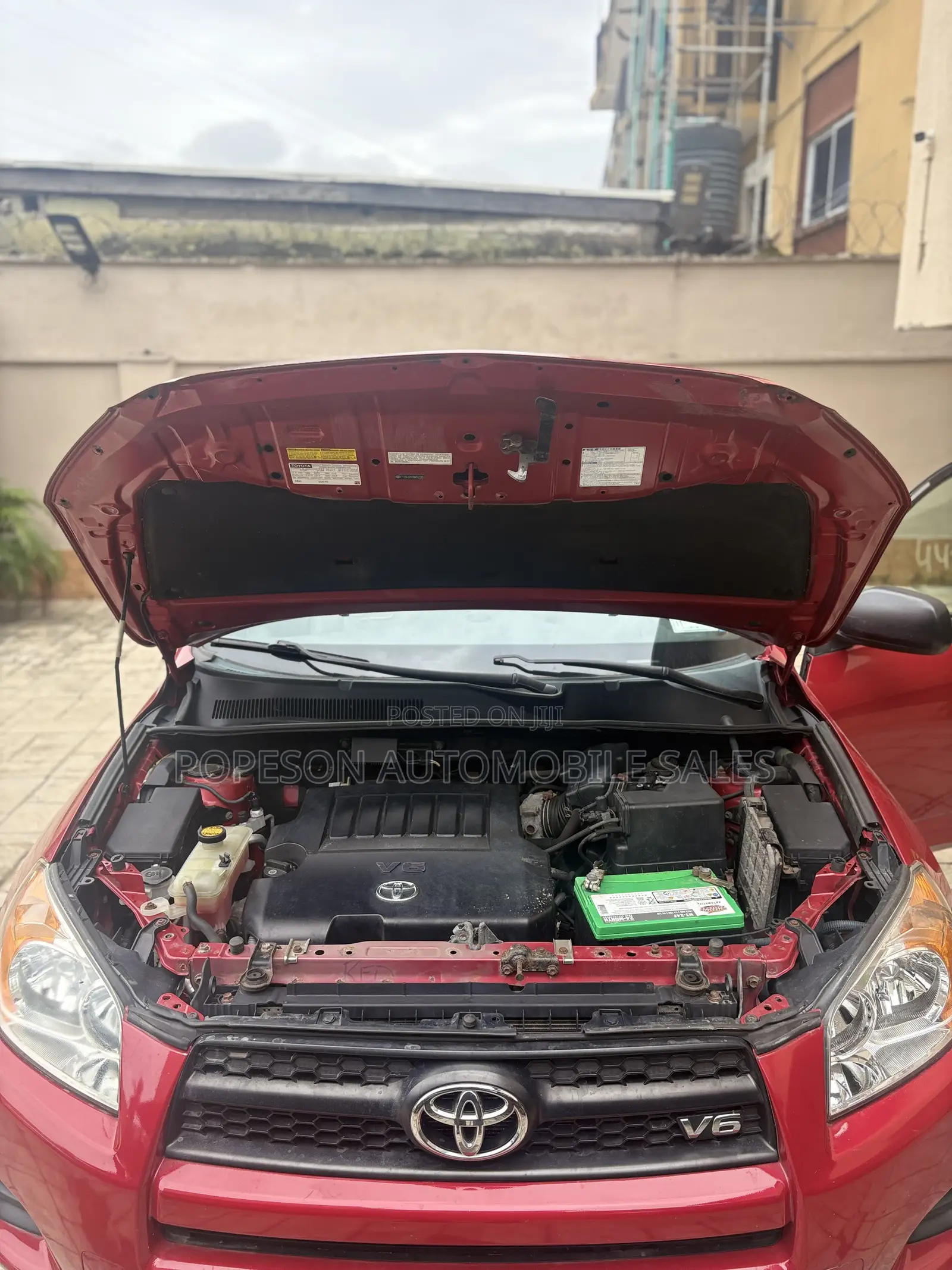 Toyota RAV4 3.5 2011 Red