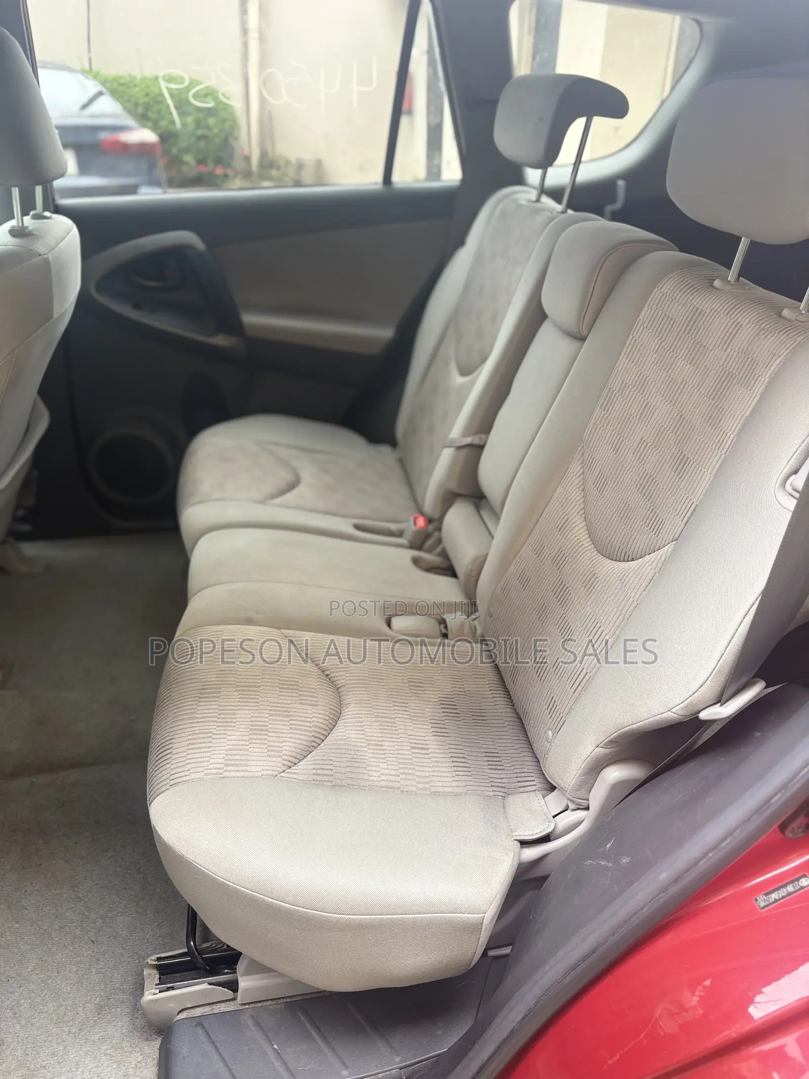 Toyota RAV4 3.5 2011 Red