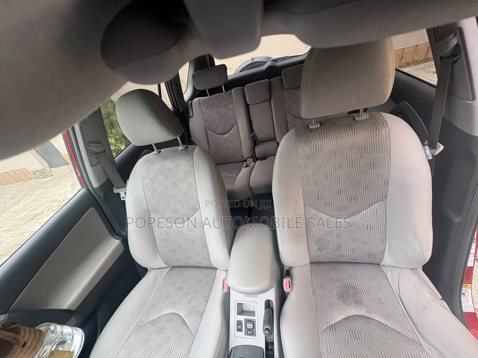 Toyota RAV4 3.5 2011 Red