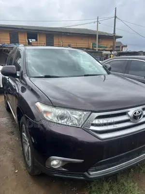 Toyota Highlander Limited 2011 Burgundy